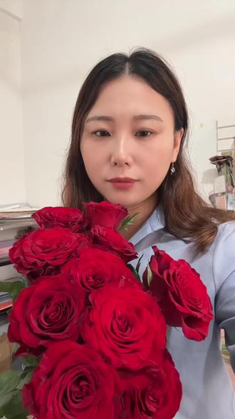 #高原红玫瑰 #花店老板娘
爱生活爱自己