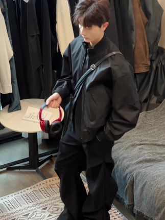 男生出门不用穿的太花销 #出门穿搭 #今天穿什么 #飞行服 #夹克 #秋季穿搭