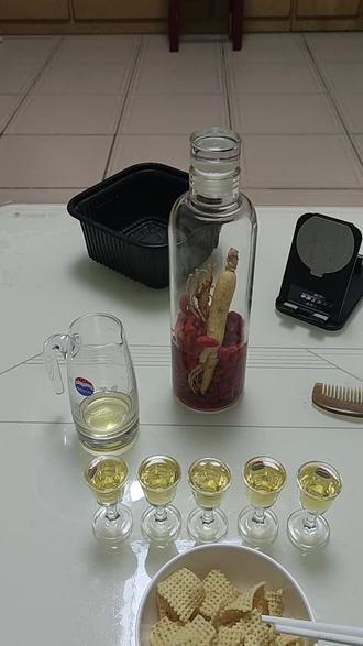 回放《主角》第二十集
忆秦娥泪送米兰去南方
保卫科长鞭炮送黄正经离任