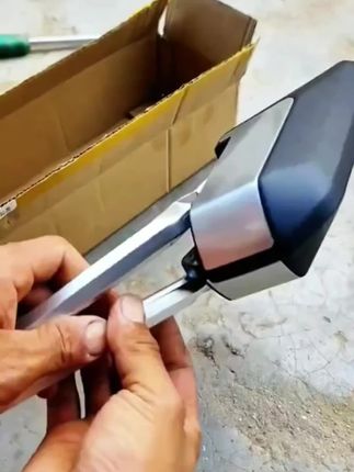 电动车三轮车装上一对这样的后视镜,高清的设计还带反光镜,美观又实用,为了你的骑行安全,赶紧安全#好物推荐🔥 #电动车高清后视镜#安全出行 #强烈推荐 #新科技