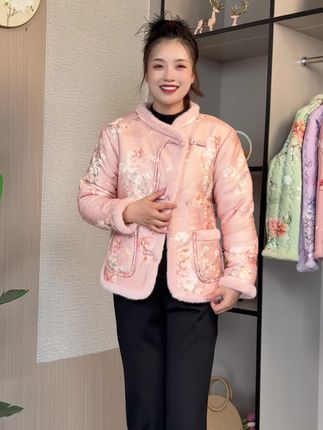新中式碎花小袄 短款设计不挑身形,加厚加绒零下15度都能穿哦#妈妈装 #家居服 #中老年女装 #冬季棉衣 #棉服外套
