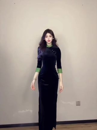 LHMknk1画报夫人原创自制秋冬中式贵气丝绒旗袍连衣裙 蓬莱绿#无限回购的宝藏单品 #时尚穿搭#穿出高级感#简约大气#气质穿搭