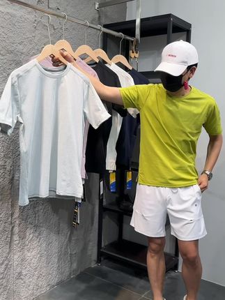 只要39!全身激光打孔工艺,上身太舒服了。 #夏季新款 #夏季穿搭 #短袖t恤