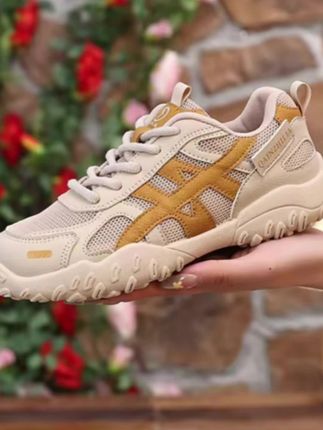 夏天不爱穿凉鞋的就选它 上脚舒适透气 关键价格超划算#便宜又好穿 #百搭鞋子 #鞋子推荐 #宝藏鞋子 #透气网鞋