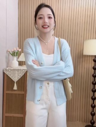 2025早秋新款宽松复古百搭针织开衫女慵懒风温柔短款毛衣外套外穿