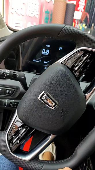 #汽车用品 #记录仪 奔腾,安装流媒体前后双录满屏高清显示记录仪