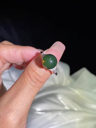 蓝珀圆珠戒指实物真的巨好看!开口设计可调节! #戒指 #热門话题🔥 #饰品分享 #高级感 #珠宝首饰