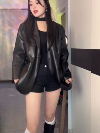 咖色皮衣外套女2025年秋冬新款宽松西装复古百搭气质西服设计感潮#辣妹穿搭 #女装时尚穿搭 #辣妹穿搭大赏 #性感辣妹 #时尚搭配服装