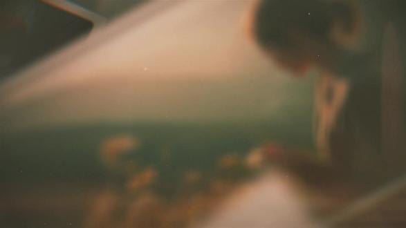 书桌堆满玩具零食,专注力怎么培养 #专注力培养 #专注力培养训练 #家庭教育 #育儿理念 #儿童教育