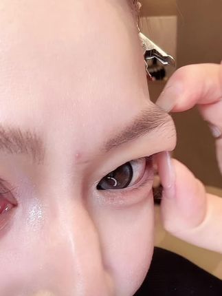 强烈建议所有单眼皮肿眼泡内双的姐妹快试试这个#双眼皮贴~你会回来感谢我的!#内双肿眼泡 #眼妆