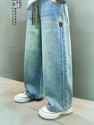 2025新款男童牛仔裤,韩版痞帅直筒设计,春夏潮搭必备,宽松阔腿超有范!👖#男童穿搭 #潮童必备 #韩版牛仔裤 #春夏新款 #痞帅风