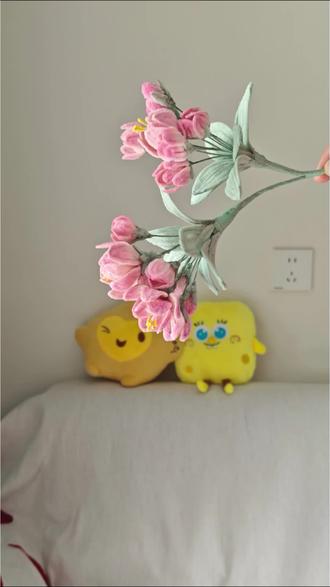#手作diy #扭扭棒 #垂丝海棠 #手工教程 小区周围的海棠花开了,超好看