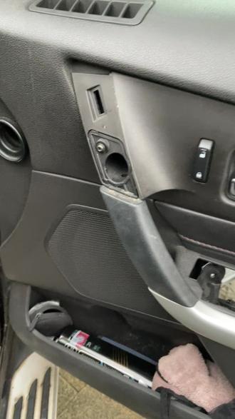 进口锐界拆卸门板#专业的事交给专业的人 #汽车知识分享 #我与汽车的日常 #汽车服务行业 #汽车人日常 搞定👌