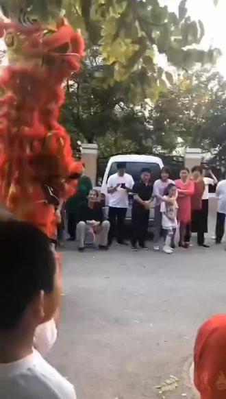 今天是个好日子,#舞狮打鼓 庆双节奏