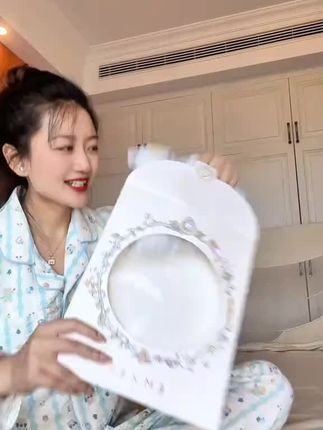 #嫚熙 这件天竹纱罗连体衣拿到手太舒服了呀,柔软又细腻整个特别透气,怕热爱出汗的宝宝穿太合适了#高品质童装 #连体衣 #婴幼儿服饰 #母婴好物