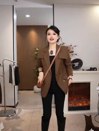 2025秋季新款!女生时尚双排扣轻职风西装外套来袭 #轻职风外套 #双排扣西装 #女士西装 #双排扣西服 #秋季新款西装