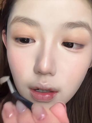 强烈建议所有单眼皮肿眼泡内双的姐妹快试试这个#双眼皮贴~你会回来感谢我的!#内双肿眼泡 #眼妆#美妆百万新星计划#动动手就贴出双眼皮