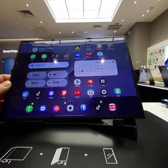 三星 ❤️三折叠Galaxy Z Tri Fold ❤️
商务 学习 办公 好帮手 👍🏻👍🏻👍🏻
#三星Trifold#新时代的三折叠#手机开箱 #三星手机@「智多星」