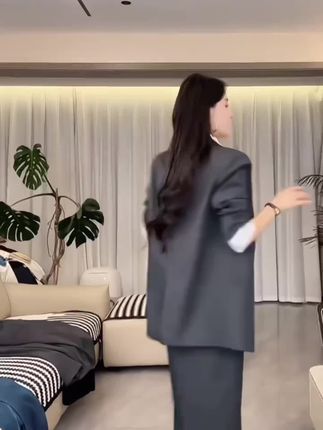 都市通勤高个子女装 加长时尚通勤宽松显瘦西装套装半身裙