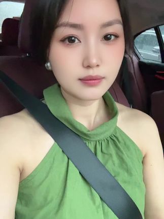 上班的路上下暴雨,出门注意安全哟