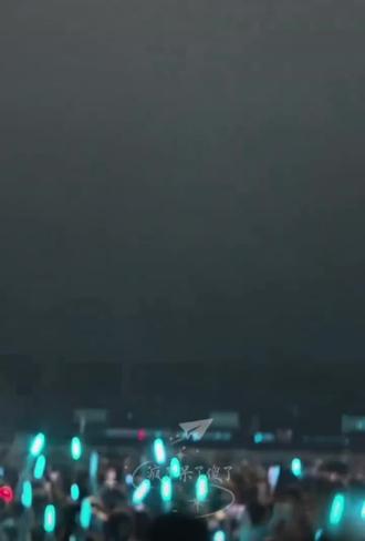 香港收官(要看到最后)云旗郝熠燃写给樊宵游书郎的信(樊游再见)+溺于业火+离场 都不愿走,云旗说回去直播才散场😭😭😭