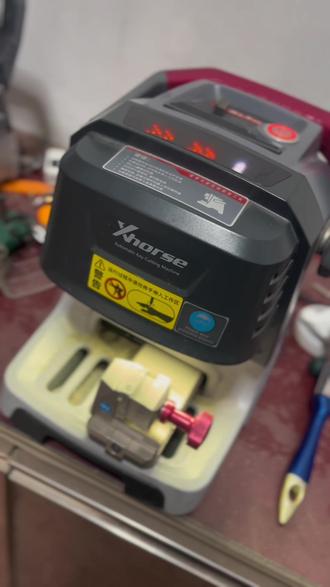 Xhorse海豚数控机维修#汽车钥匙设备