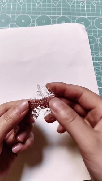 漂亮的水晶小雪花,快来跟我一起做吧!成品真的太漂亮了!#手工diy #手工 #亲子互动 #手工教程 #亲子时光