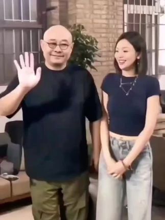 去不了现场,听听专辑也不错,正版刀郎U盘刚刚发布,感谢大大小小的支持,#刀郎#山歌廖哉#山歌响起的地方#刀郎大连演唱会#刀郎演唱会