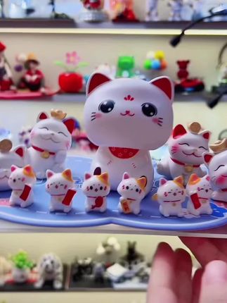 #车载摆件 太阳能摇头可爱治愈招财猫车载高级摆件车内创意新款中控台装饰品#也太可爱了吧 #颜值高 #美观实用 #爱了爱了