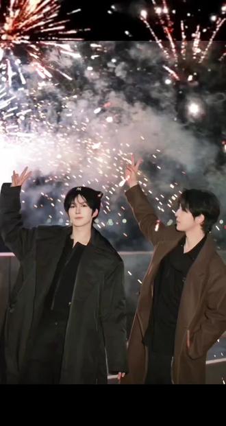 #黄星 #desire4 #新年快乐
星星崽崽找了好久的语音功能(偷笑)