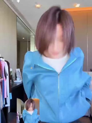 这条裙子你们衣柜里有吗?#百搭裙 #个性穿搭 #秋冬穿搭 #早秋穿搭 #独特