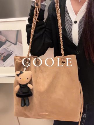 完全心动 这只包包也太好看了上身妥妥的时髦精本精 #包包推荐 #COOLE旗舰店 #种草