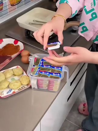 黄油我一直都是用安佳的,新西兰进口的老品牌,独立的小盒包装,方便划算还好用,早上煎个鸡蛋,抹个面包又营养又健康#安佳黄油 #黄油 #黄油与面包 #早餐吃什么 #烘焙