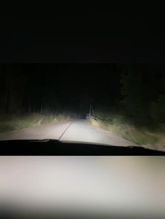 汽车LED灯泡亮度展示,原车还在用黄光卤素灯,赶紧去升级一下吧,都是插头对接,无损安装,直接过年审,点下方小黄车,找到对应车型年份下单即可#大灯升级 #汽车灯光升级 #汽车大灯升级 #车灯升级 #夜间行车