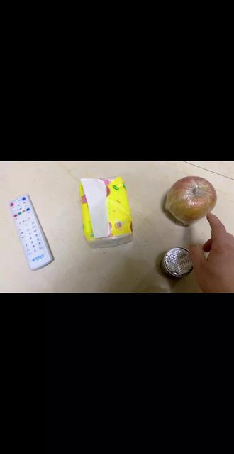 🍵猫,不参与猜东西挑战。#绿茶猫 #胡萝卜 #猜东西 #纸巾 #猫