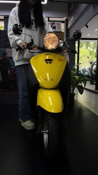 沉浸式体验本田自由today50
温馨提示:可以呼吸
#新大洲本田#自由Today #自由50 #沉浸式体验