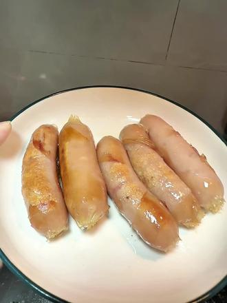 #思念 一口爆汁黑猪肉烤肠,大人小孩都喜欢吃#爆汁烤肠 #脆皮烤肠 #烤肠 #黑猪肉烤肠