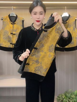 #谁穿谁好看系列 #简约大气 #谁穿谁好看系列 加肥加大马甲好看洋气上档次高端大气品质女装