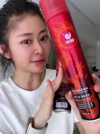 升哥出门必备的蜗蜗发胶喷雾,全新立体喷头,喷雾特别细腻。72小时强力定型,风吹不乱带帽不塌。#许华升 #蜗蜗发胶 #蓬松神器 #定型喷雾