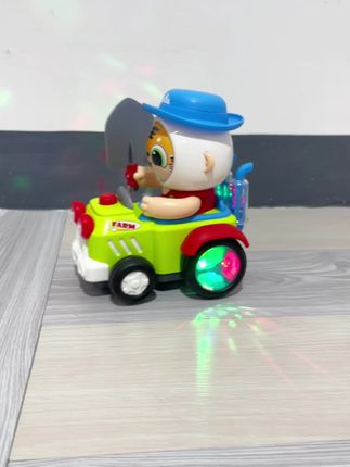 这款电动旋转变脸农夫车,让娃玩到停不下来!别看它是农夫车造型,藏着超吸睛的变脸大招,还会360度旋转,每次变换都像在解锁新惊喜,牢牢抓住孩子的注意力。#电动玩具 #旋转变脸农夫车 #儿童玩具  #玩具推荐