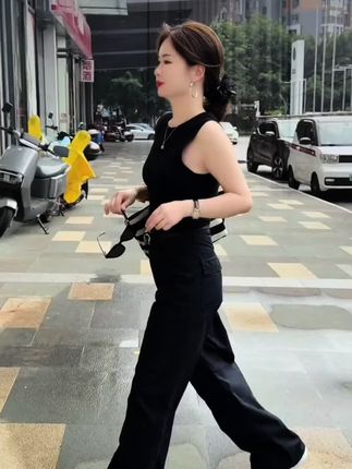 #出街穿搭 #欧韩穿搭 #梨形身材穿搭 #显瘦显高显腿长 #百搭工装裤