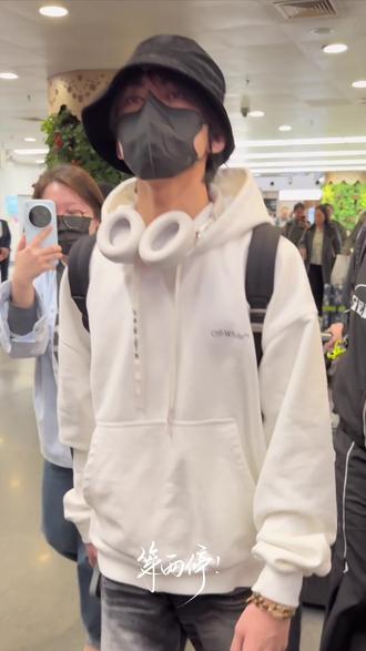 #刘轩丞#展轩 #970413
杀杀杀杀杀杀杀杀杀杀