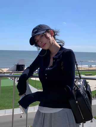 #出街穿搭 #显高显瘦 老婆们都去穿酷飒御姐休闲套装,翻领针织上衣显白气质又高级,搭配休闲阔腿裤慵懒随性显高又显瘦,轻松get时髦松弛感!#慵懒风穿搭 #极简穿搭 #显瘦遮肉
