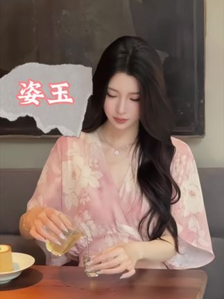 KUN【姿玉】 细节满满 重磅珠光双面缎收褶喇叭袖手工贵气米色秋上衣#晚风很温柔#轻熟#温柔风 #早秋不费力显贵穿搭 #穿出高级感