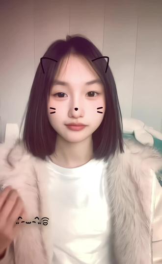 白菜别对我笑了呗#初几来我家 #表情管理失败 #08