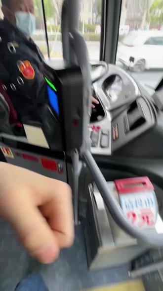 真的是打工人上下班的好搭子! #数码好物 #红米Watch6 #REDMIWatch6 #nfc #NFC