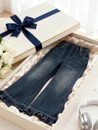 当妈后的快乐真的很简单 简单到娃比平时早睡了半小时 简单到能有片刻的自由甚至在马桶上刷个小视频就好像属于自己的每一分钟 都是偷来的 我也很珍惜#亲子 #宝#宝妈情感共鸣#只有经历过的人才会懂@抖加🔥上热门🔥dou+🔥热点宝