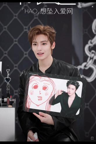 侯明昊 2026.5.18🐱MAC直播全程
今天是酷帅酷帅的🐵
再谈演唱会感受 多多直播 减轻戒断反应噢
哈哈哈哈哈直播中又大漏勺了😂期待7月份的演唱会叭 我猜应该是成都场:属于我们的…… 祝我命里有票有证@侯明昊 🙏🏻
🥝官方认证:此封面是
侯芬奇毕生巅峰之作·俏皮大眼萌妹🥝
有进步有进步₍₍Ϡ(੭•̀ω•́)੭✧⃛👍🏻👍🏻👍🏻继续保持 再接再厉
#侯明昊 #mac #直播录屏分享 #属于我们的……#演唱会