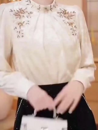 #谁穿谁漂亮 #减龄显瘦穿搭 #气质穿搭 #国风服饰 #优雅气质