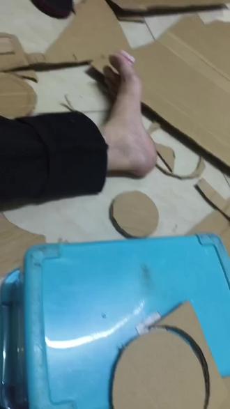 爆款标题:手搓纸皮歼20,我竟然做出了能飞的战斗机!🚀✈
笔记正文:
姐妹们,今天我要分享一个超级酷炫的手工制作——手搓纸皮歼20!🛠✨
你们没听错,就是用纸皮做的学校运动会道具
长168宽*110 歼20战斗机模型🛫 刚开始我也觉得不可思议,但经过一番努力,竟然真的成功了!🎉
首先,准备材料:厚纸皮、剪刀、胶水、颜料和一些小工具。📦✂ 然后,按照歼20的设计图纸,一步步剪裁、拼接、粘贴。虽然过程有点复杂,但看到成品的那一刻,所有的辛苦都值得了!💪😍
如果你也喜欢手工制作,或者对飞机感兴趣,一定要试试这个项目!不仅能锻炼动手能力,还能学到很多关于飞机的知识。📚✈
期待你们的建议!👇💬
#手工制作 #歼20 #DIY #战斗机